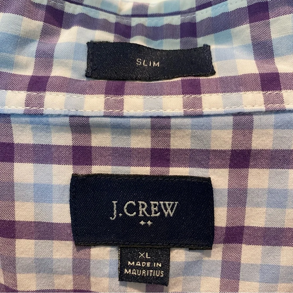 J Crew Men’s Long Sleeve Slim Fit Button Down Shirt.  XL. BL/Purple/White Plaid.